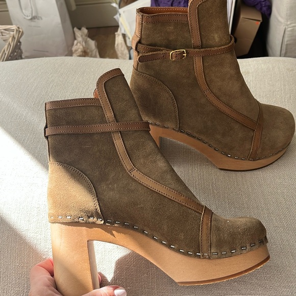 Swedish Hasbeens NWT Tan Suede Sophisticated Jodhpur Booties Clog Boot FUN!!! 🌈 - Picture 6 of 12